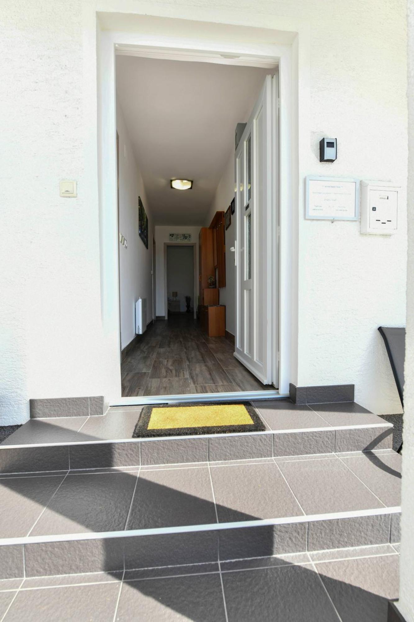 Apartman Tina ราโควิซา ภายนอก รูปภาพ