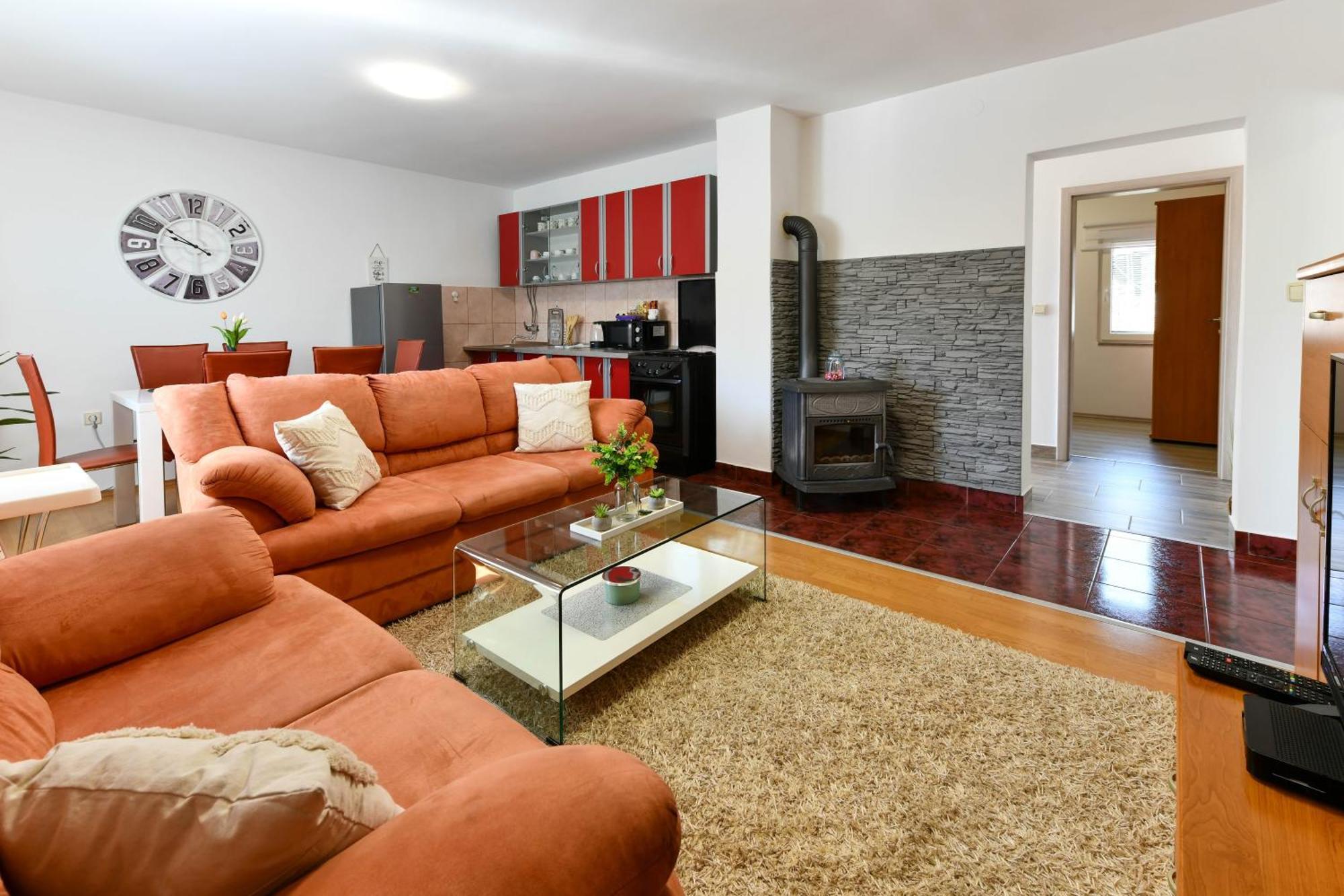 Apartman Tina ราโควิซา ภายนอก รูปภาพ